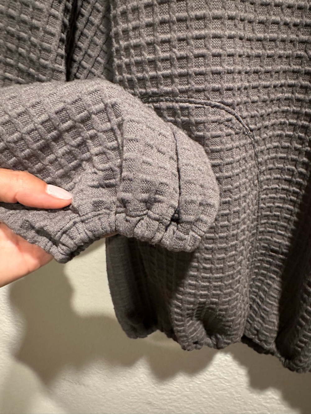 Max Studio Nordstrom Charcoal Gray Waffle-Knit Pullover - Picture 11 of 13